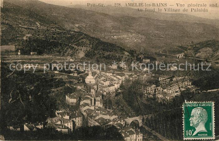 Amelie-les-Bains-Palalda Vue Generale sud au fond Village de Palaida
