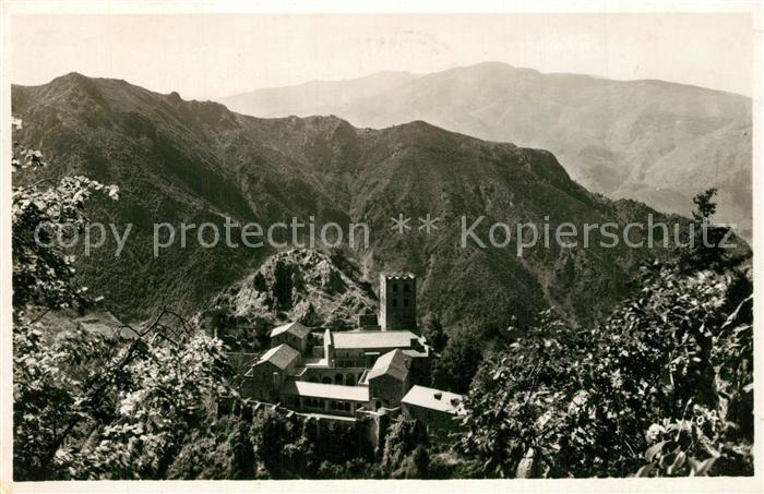 Vernet-les-Bains Abbaye de Saint Martin du Canigou les Pyrénées