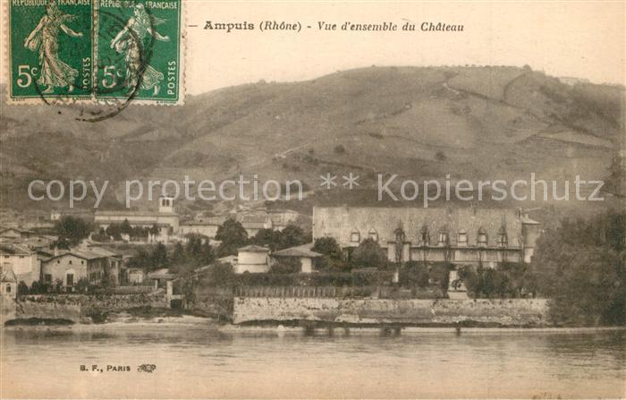 Ampuis Vue d ensemble du Chateau
