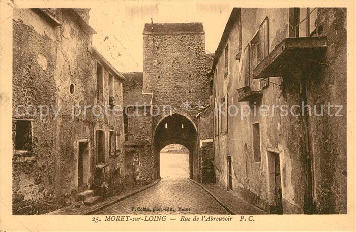 Moret-sur-Loing Rue de L_Abreuvoir