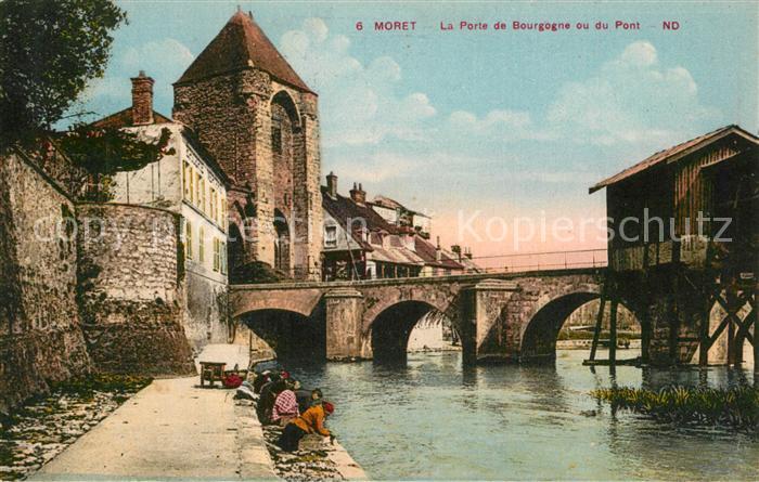 Moret-sur-Loing Porte de Bourgogne ou du Pont Waschfrauen