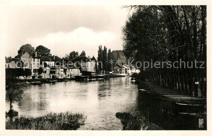 Moret-sur-Loing Loing et les Hotels