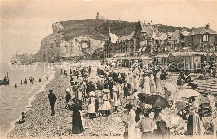 Etretat Plage et Terrasse du Casino