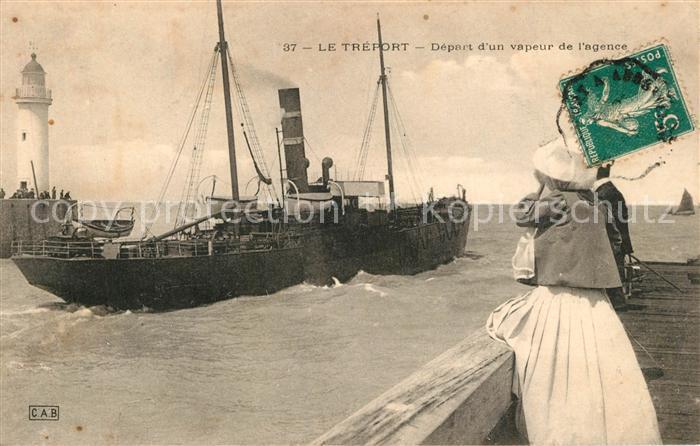 Le Treport Depart d`un vapeur de L agence