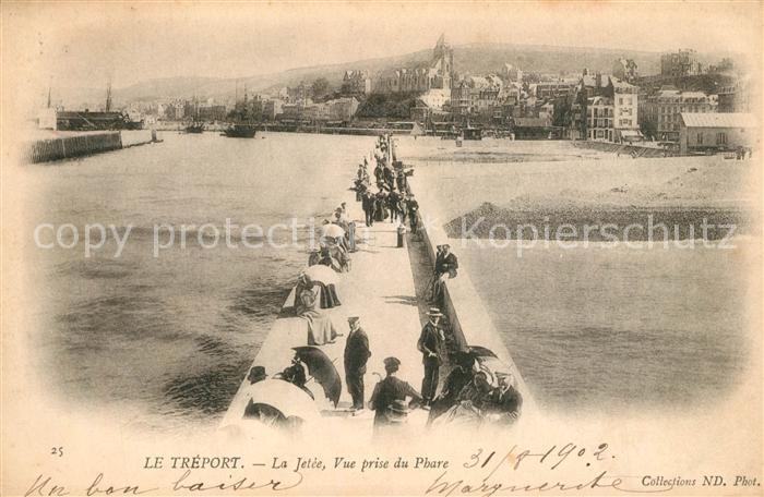 Le Treport La Jet?e Vue prise du Phare