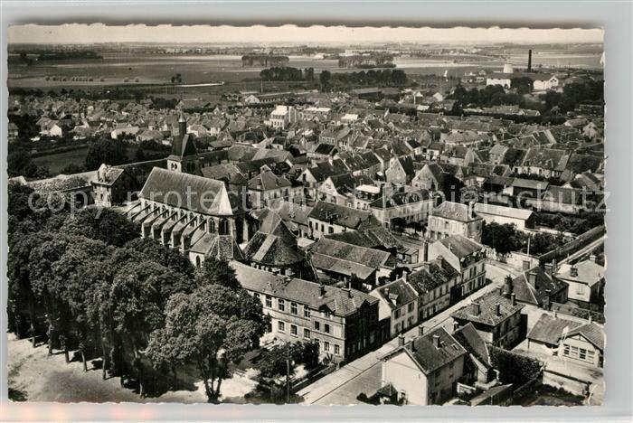 Nangis Fliegeraufnahme Eglise