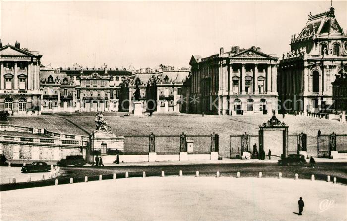 Versailles Yvelines Chateau et la Grille d Honneur