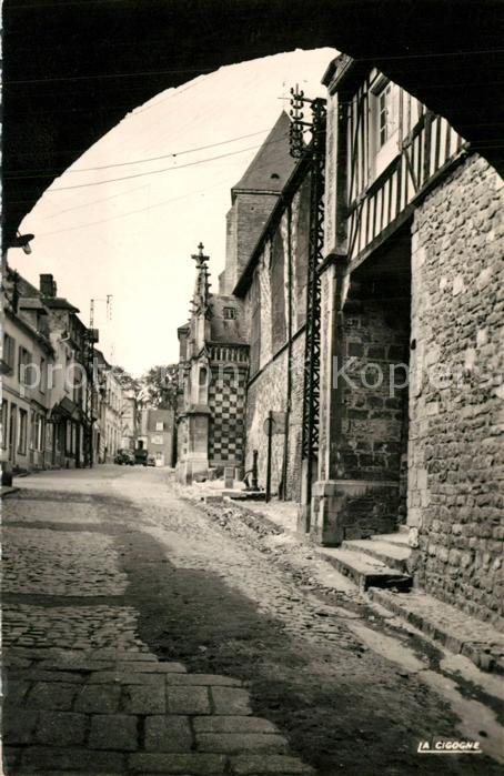 Saint-Valery-sur-Somme Le Porche de l'Eglise