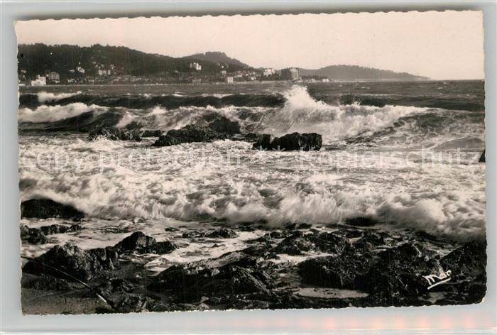 Sainte Maxime sur Mer Var Le Golfe Cote d Azur Brandung