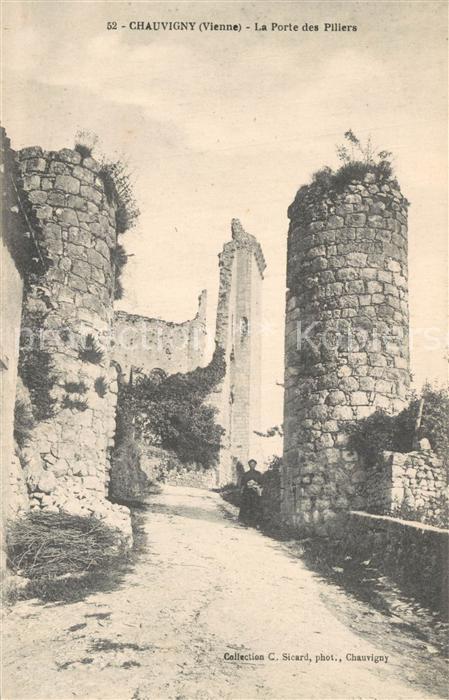 Chauvigny la Porte des Pillers