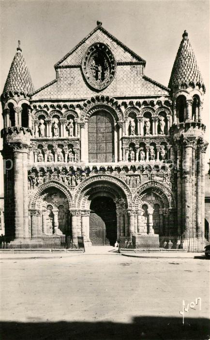 Poitiers 86 Eglise ND la Grande facade