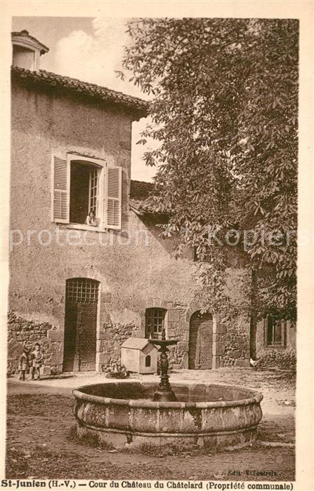 Saint-Junien Cour du Chateau du Chatelard