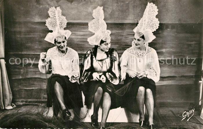 Les Sables-d Olonne La raccommendage des filets