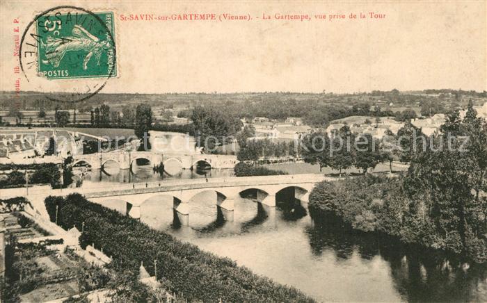Saint-Savin-sur-Gartempe La Gartempe vue prise de la Tour