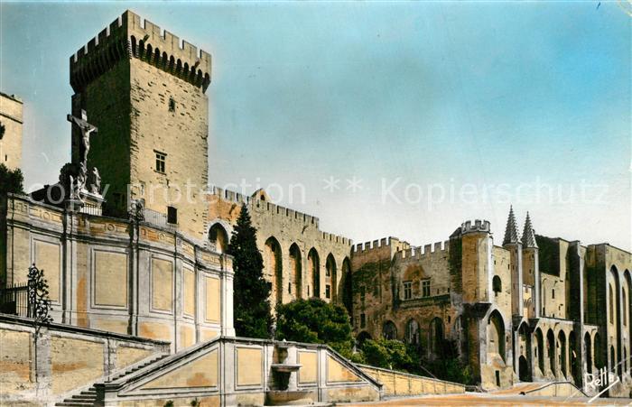 Avignon Vaucluse Palais des Papes et Tour Campane