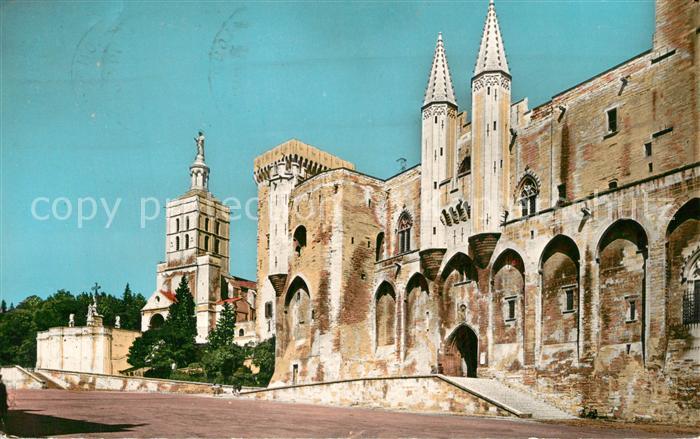 Avignon Vaucluse Entree du Palais des Papes et ND des Doms