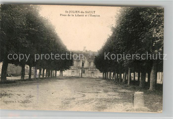 Saint-Julien-du-Sault Place de la Liberte et l Hospice