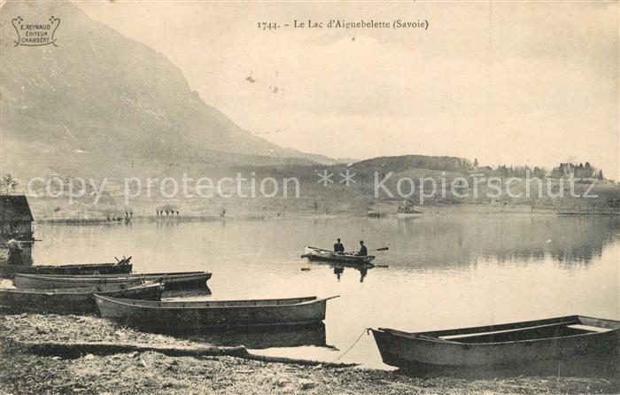 Aiguebelette Aux bords du Lac bateaux