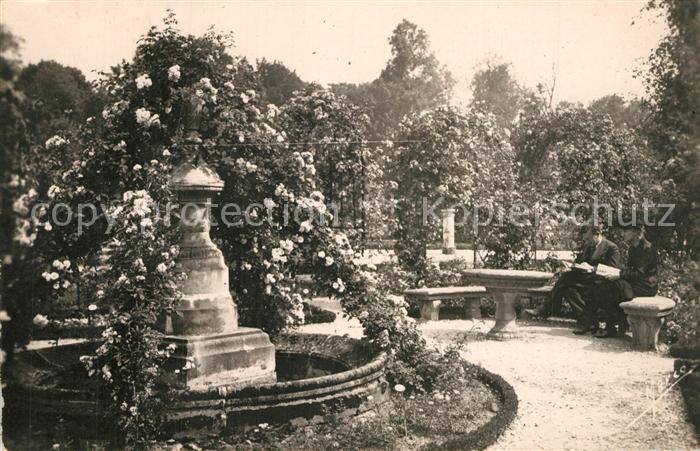 L Hay-les-Roses Roseraie La Vasque Roses Nouvelles