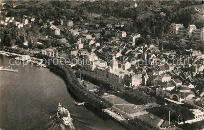 Evian-les-Bains Haute Savoie Lac Leman Port Casino et les jardins vue aérienne