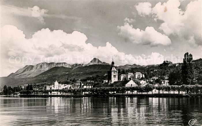 Evian-les-Bains Haute Savoie Lac Leman et Dent d_Oche Alpes
