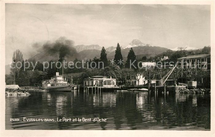 Evian-les-Bains Haute Savoie Lac Leman Port Bateau et la Dent d Oche Alpes
