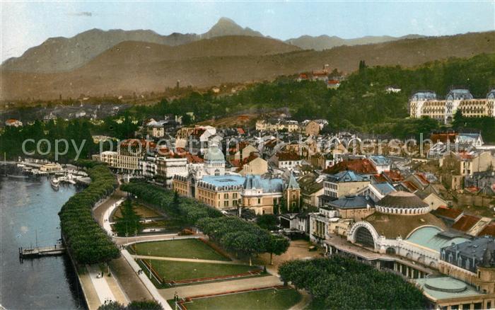 Evian-les-Bains Haute Savoie Casino et jardins Monts du Chablais Alpes vue aérie