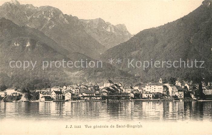 Saint-Gingolph Haute Savoie Ansicht vom Genfersee aus Alpen