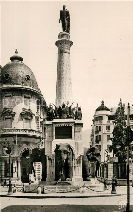 Chambery Savoie La Fontaine des Eléphants et Statue du General de Boigne