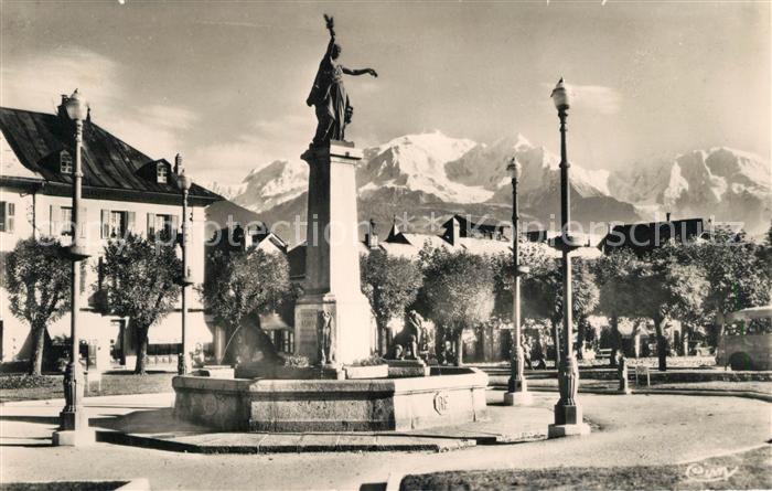 Sallanches Place Charles Albert Fontaine Statue Mont Blanc Alpes Francaises