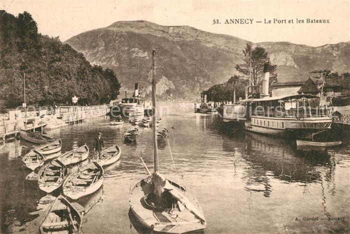 Annecy Haute-Savoie Le Port et les bateaux Alpes