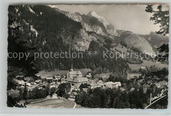 Abondance Vue Generale et Pointe du Chauffé Alpes
