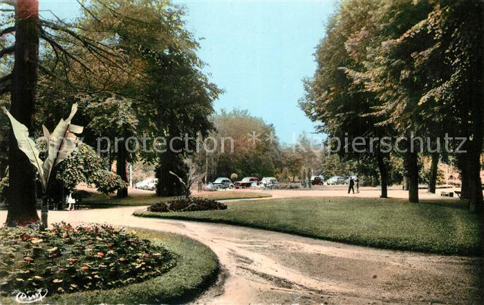Neris-les-Bains Parc Station Thermale