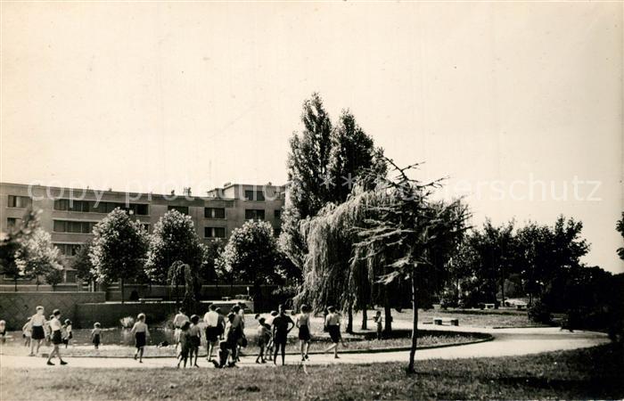 Le Plessis-Robinson Square des Martyrs de la Résistance