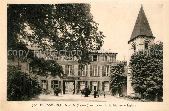 Le Plessis-Robinson Cour de la Mairie Eglise