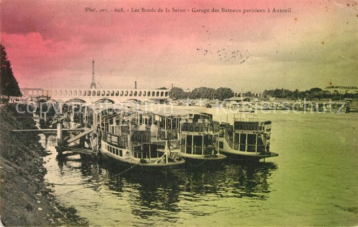 Auteuil Paris Les Bords de la Seine Garage des Bateaux parisiens