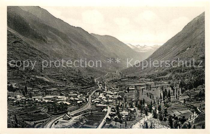 Merens-les-Vals Le Village et le Defile de la Ligne du Transpyreneen
