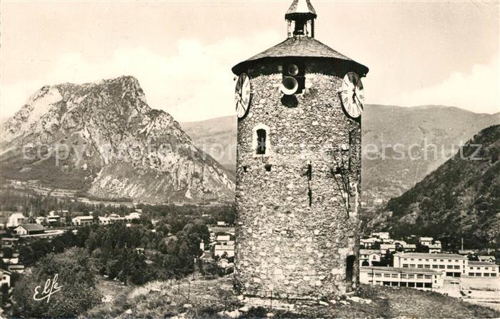 Tarascon-sur-Ariege La Vieille Tour Le Rocher de Sedour et les Ecoles