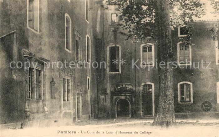 Pamiers Un Coin de la Cour d’Honneur du College