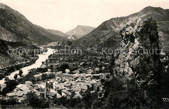 Castellane Vue generale