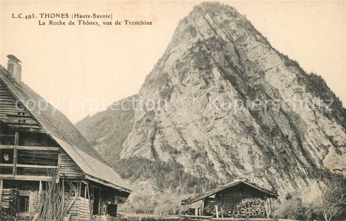 Thones La Roche de Thônes vue de Tronchine