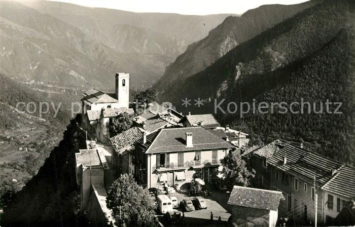 Venanson Vue d_ensemble du village dominant la V