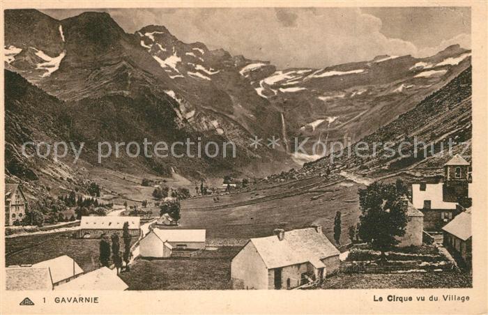 Gavarnie Hautes-Pyrenees Panorama du Cirque vu du village