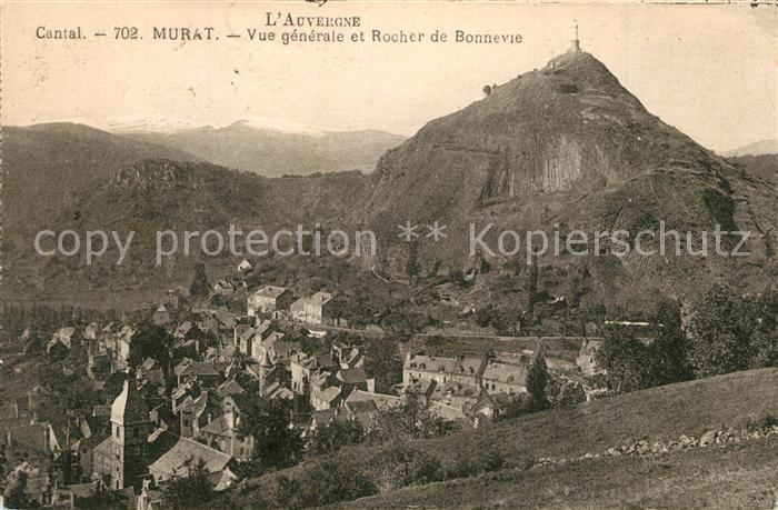 Murat Cantal Vue generale et Rocher de Bonnevie