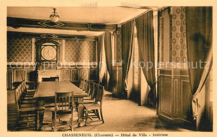 Chasseneuil-sur-Bonnieure Hotel de Ville Interieur