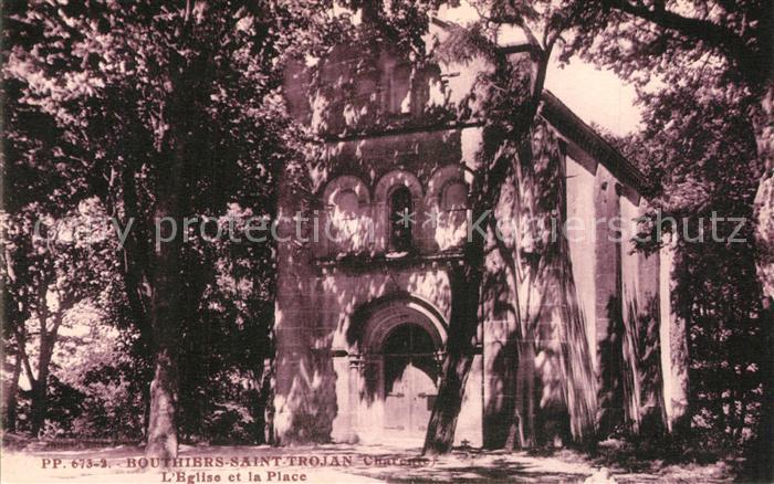 Boutiers-Saint-Trojan Eglise et la Place