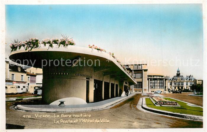 Vichy Allier La Gare routiere La Poste et l’Hotel de Ville