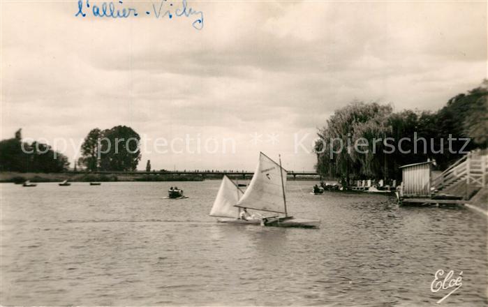 Vichy Allier Les bords de l’Allier Pedalos et Canotage
