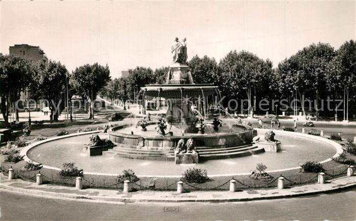 Aix-en-Provence La Grande Fontaine sur la Rotonde