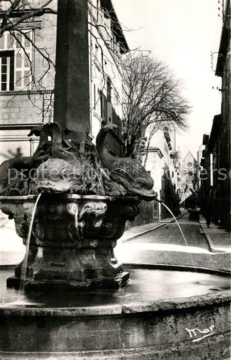 Aix-en-Provence Fontaine des 4 Dauphins